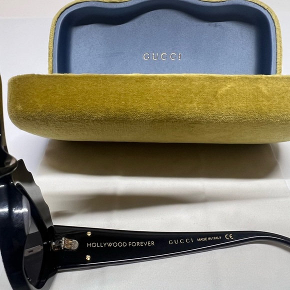 Gucci Cat Eye Swarovski Diamond Studded Designer Sunglasses - Picture 8 of 9